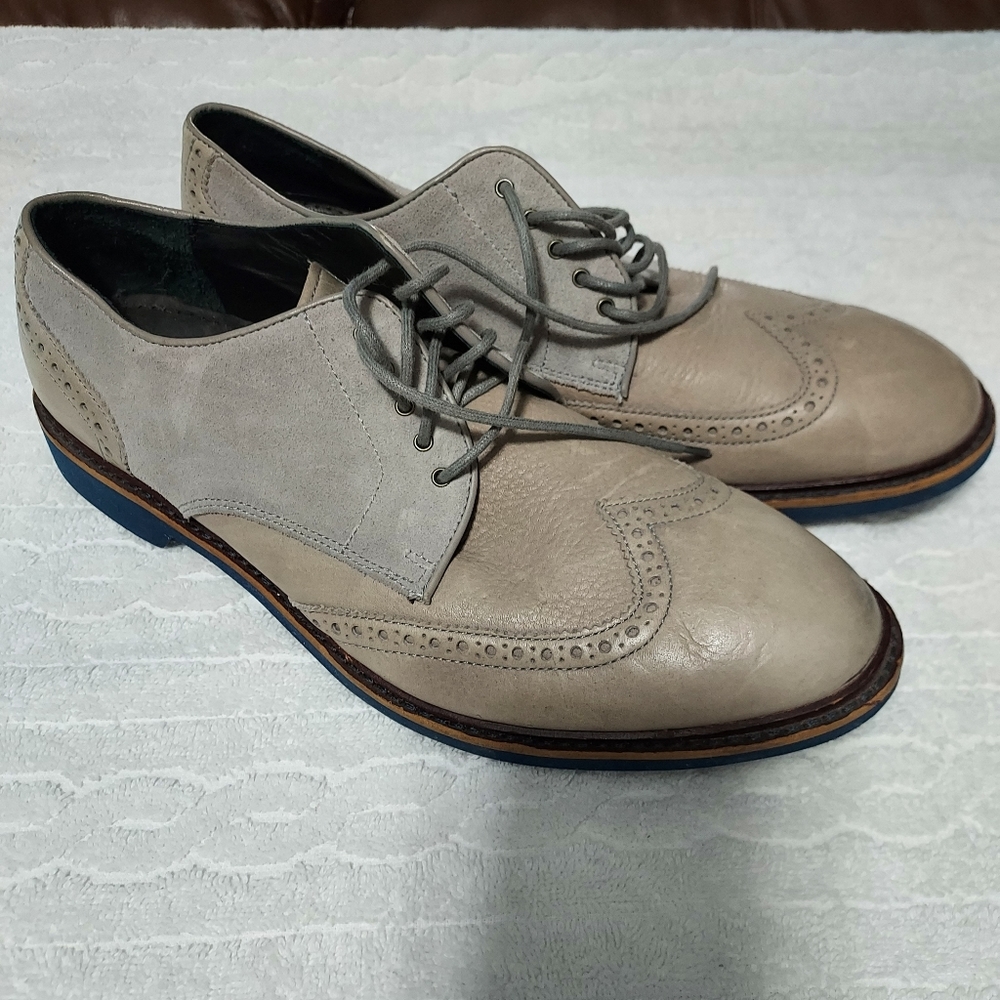 Cole Haan grey wingtips sz 10 EUC